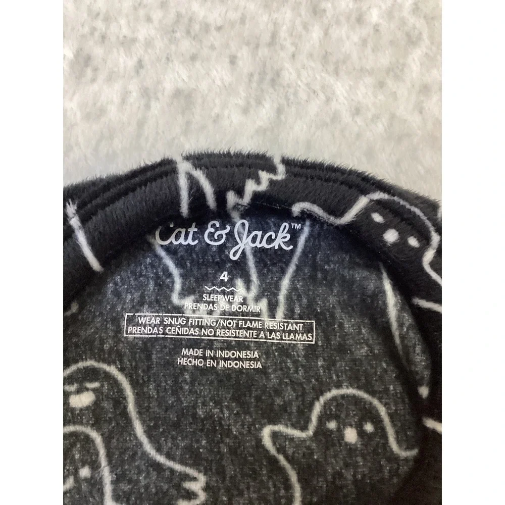 Cat & Jack Kids Black White Ghost Print Pajama Set 2pc Size 4 Halloween Snug Fit